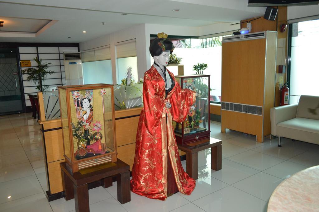Hotel Sogo Guadalupe Makati City Esterno foto