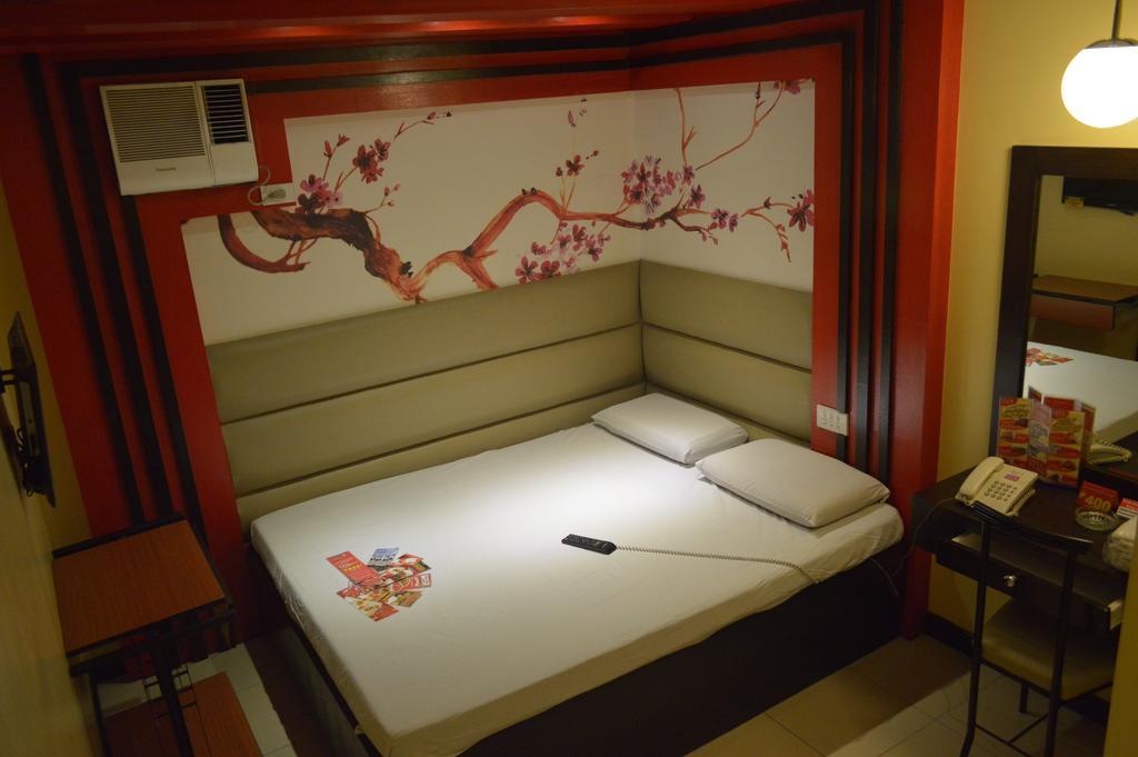 Hotel Sogo Guadalupe Makati City Esterno foto
