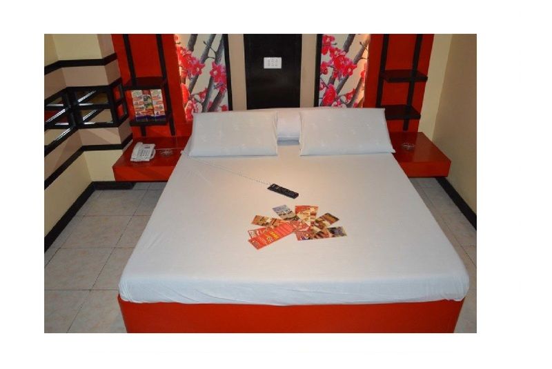 Hotel Sogo Guadalupe Makati City Esterno foto