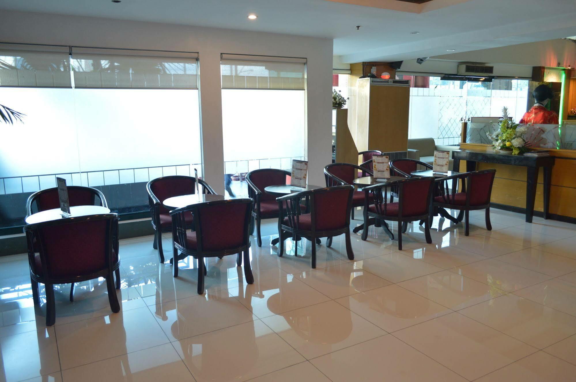 Hotel Sogo Guadalupe Makati City Esterno foto