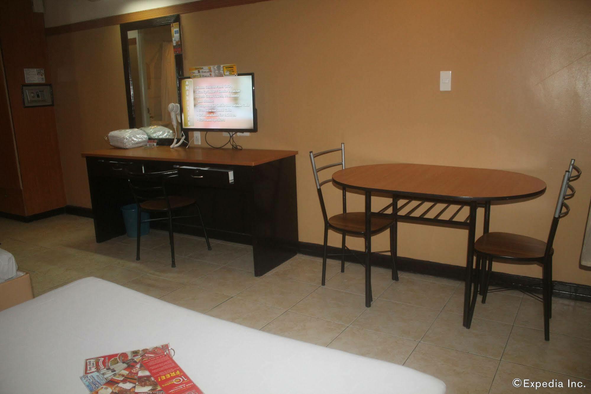 Hotel Sogo Guadalupe Makati City Esterno foto